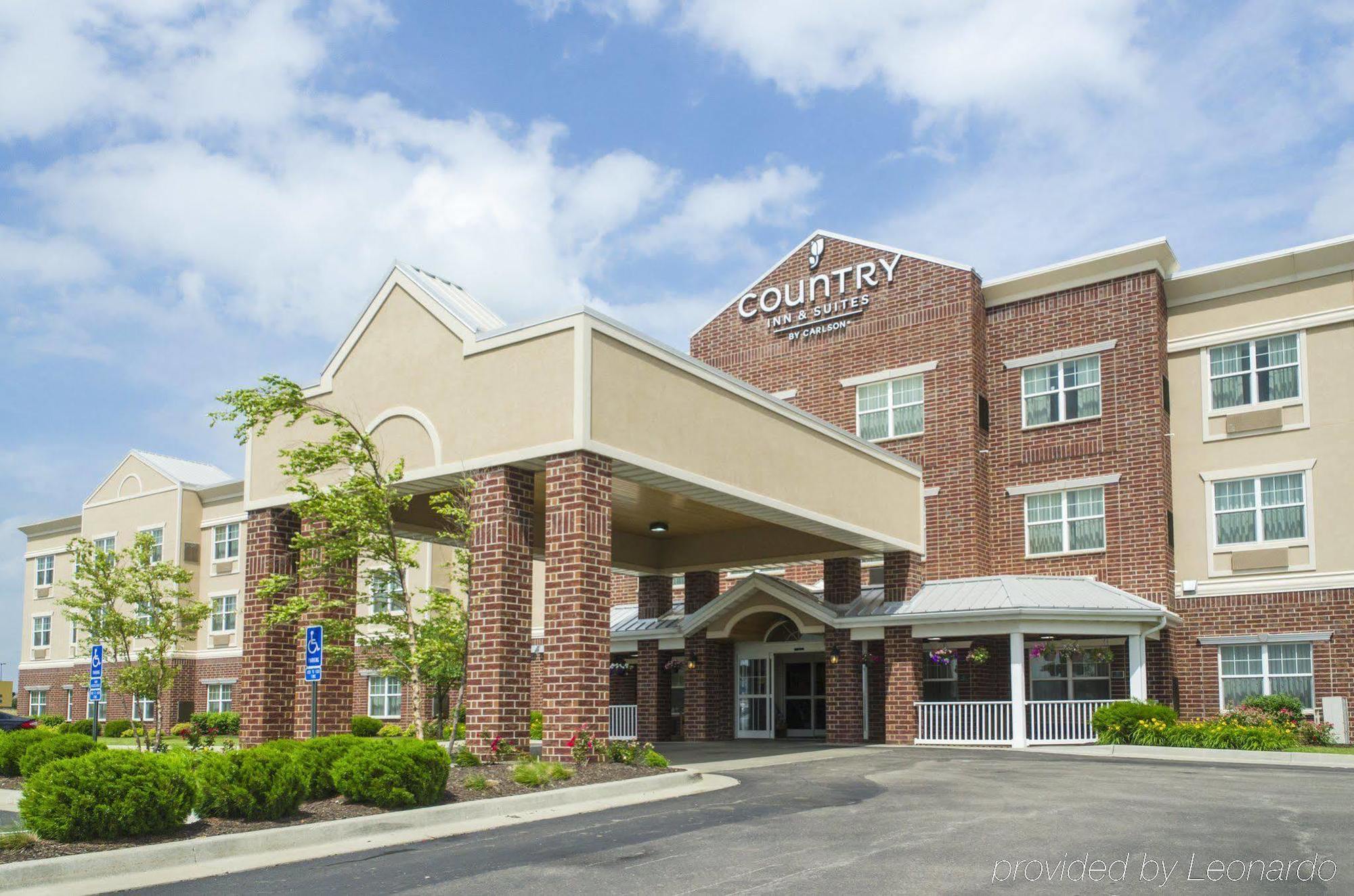 Country Inn & Suites By Radisson, Kansas City At Village West, Ks Bonner Springs Экстерьер фото